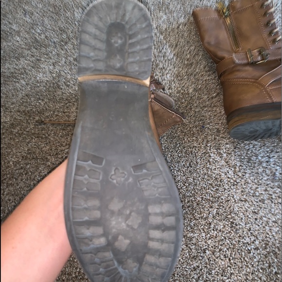 Brown combat boots - Picture 2 of 3